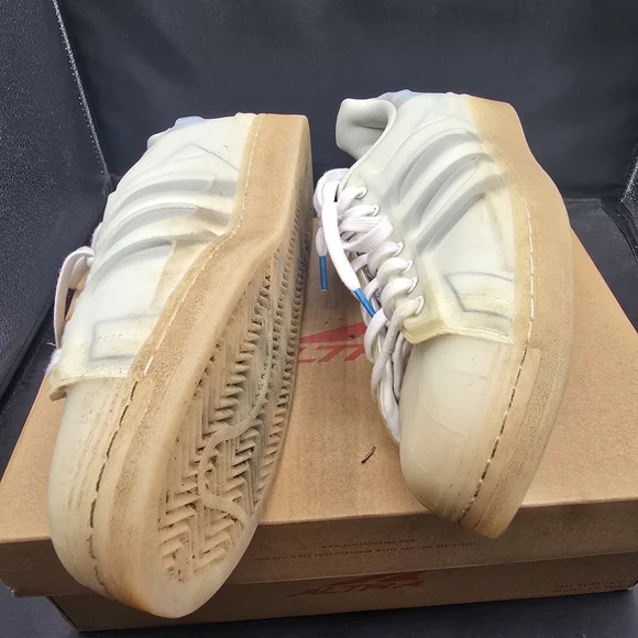 adidas Men's Off-White Lace-Up Sneakers with Blue Lace Tips - Picture 5 of 8